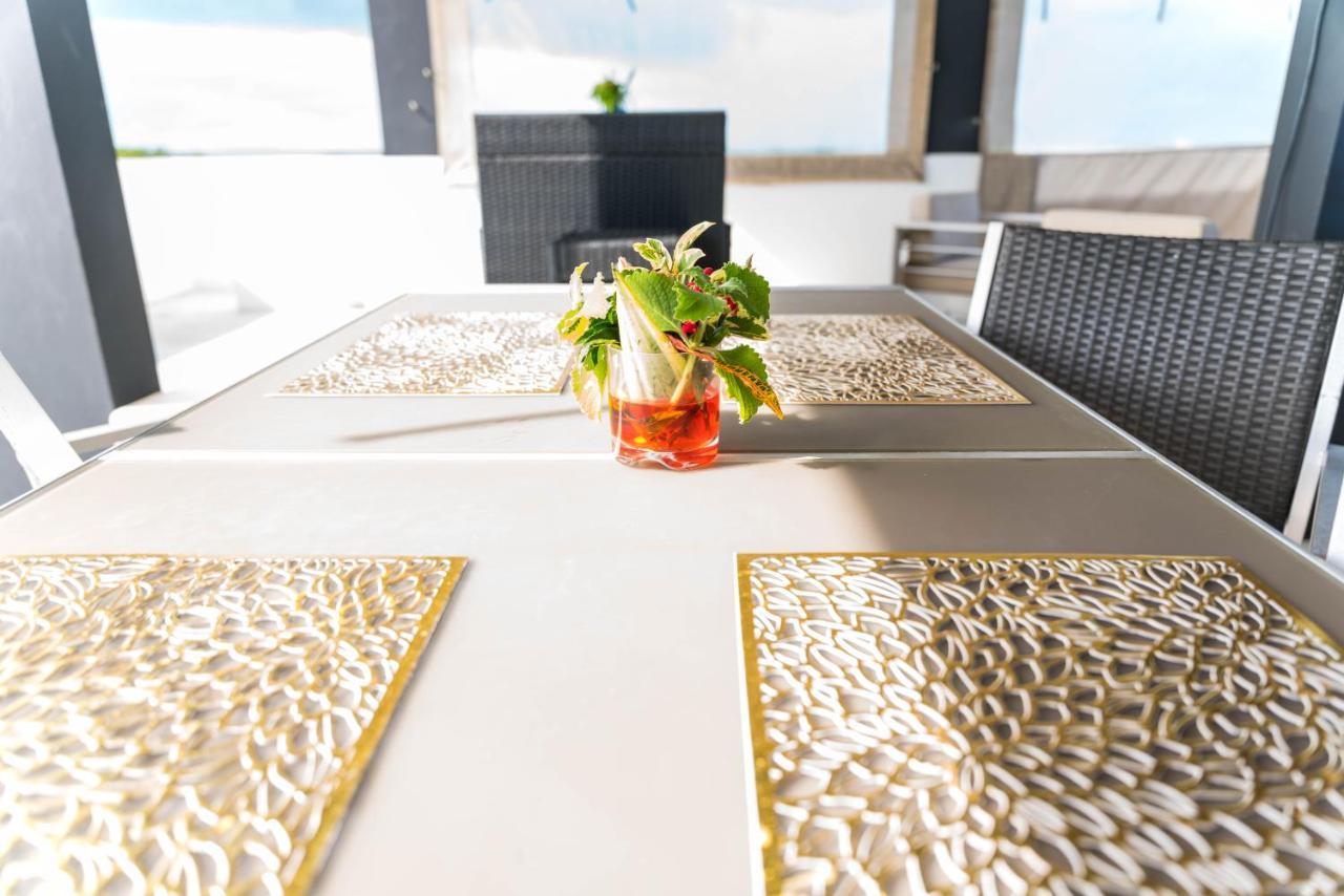 Playa De Sala Boutique Hotel (Adults Only) San Pedro  Bagian luar foto