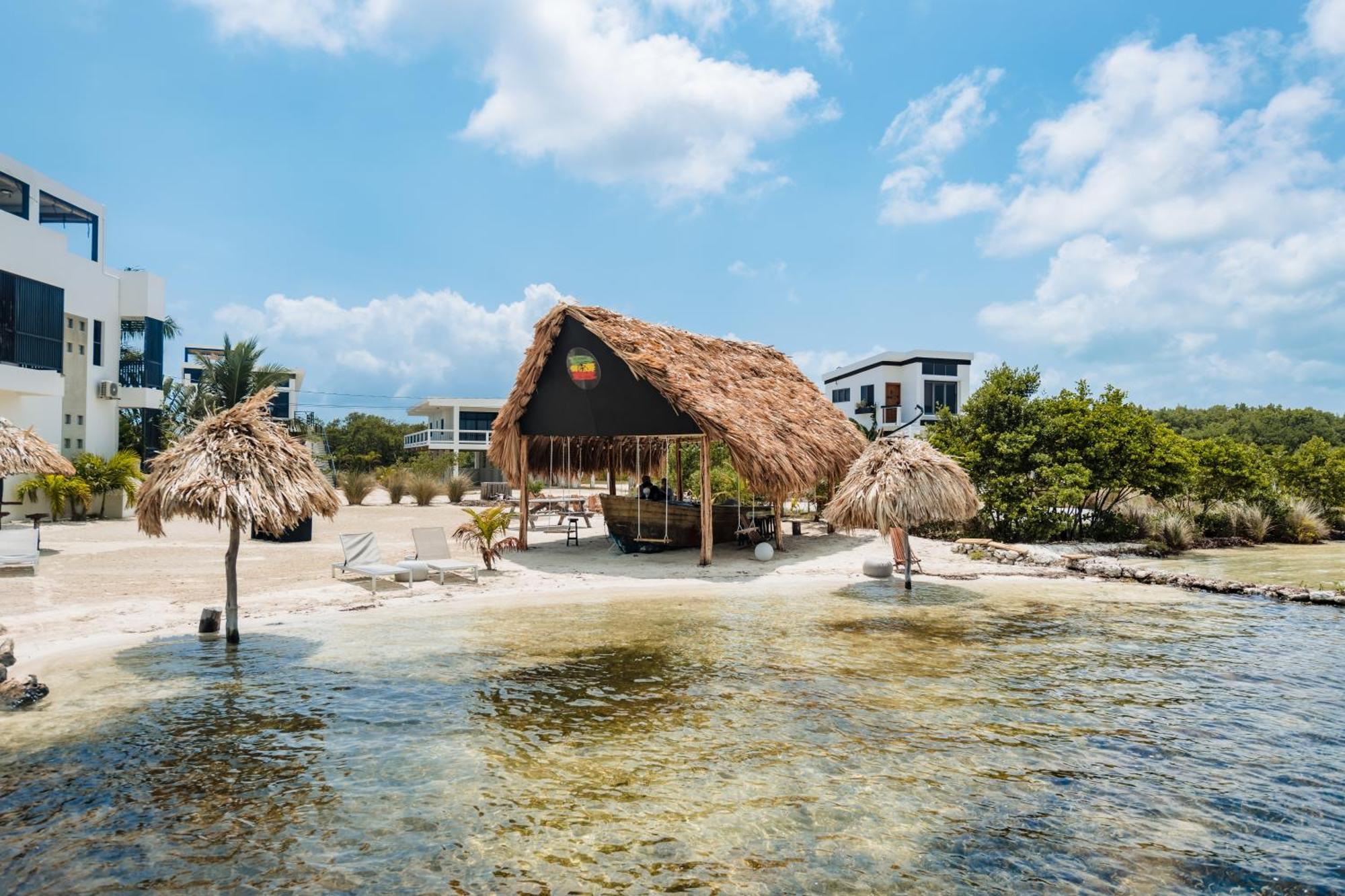 Playa De Sala Boutique Hotel (Adults Only) San Pedro  Bagian luar foto