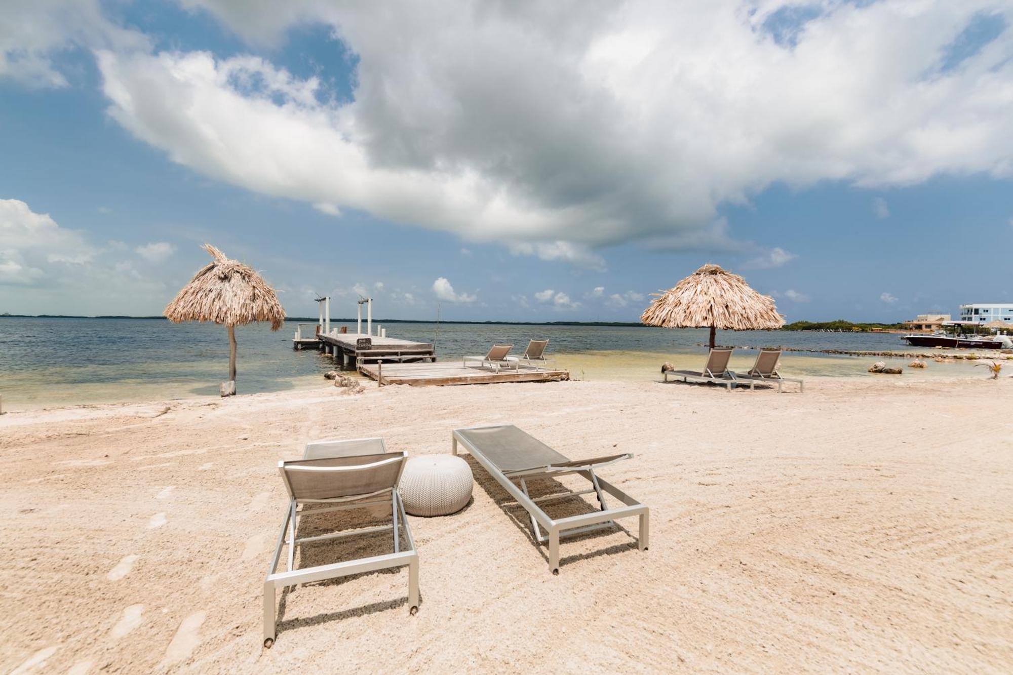 Playa De Sala Boutique Hotel (Adults Only) San Pedro  Bagian luar foto